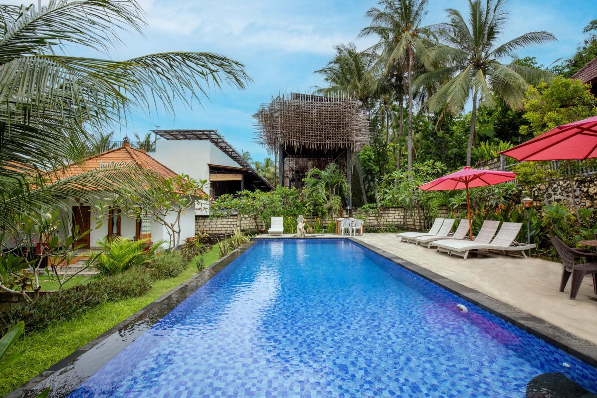 Coconut Hill Cottage Batununggul Exterior foto